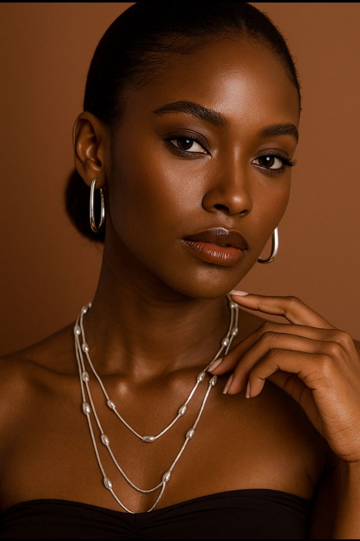 Los Elegancia Silver Hoop chain and Earring